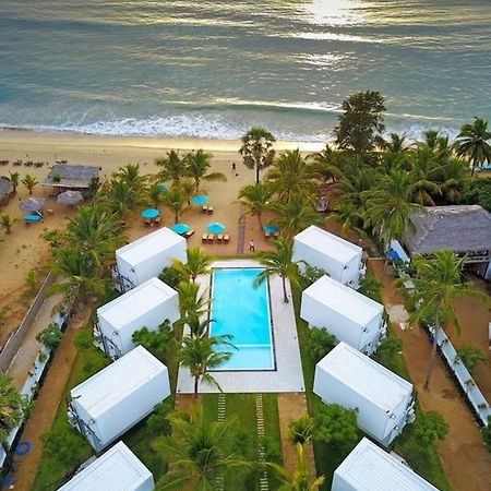 Arugambay Roccos Hotel Arugam Bay Exterior photo